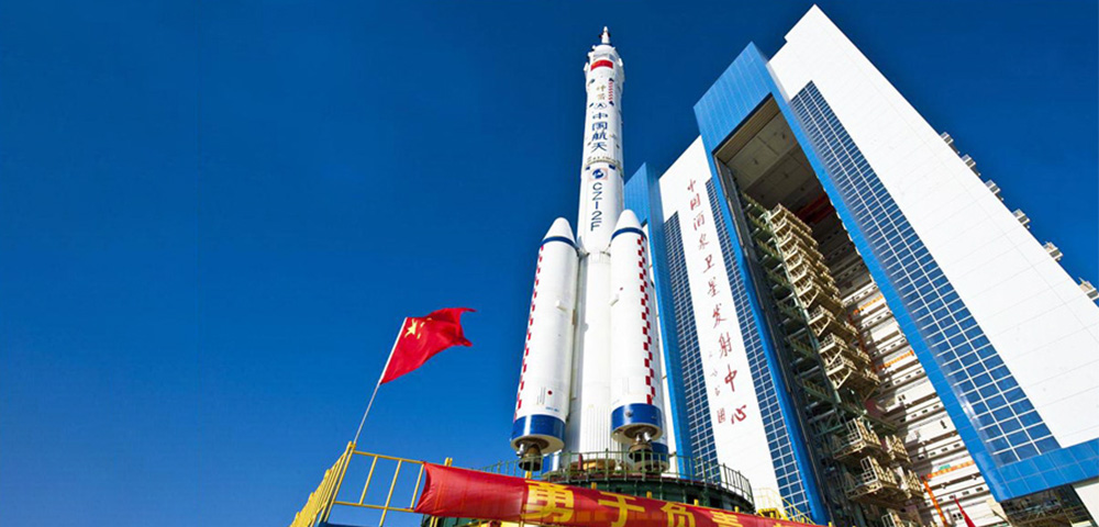 Temperature composite impact test chamber